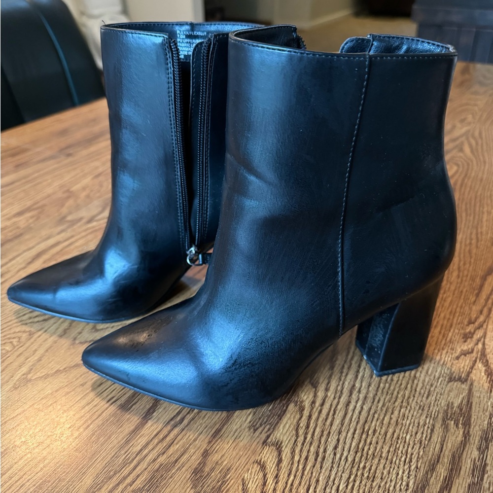 Madden Girl black ankle boots size 7.5